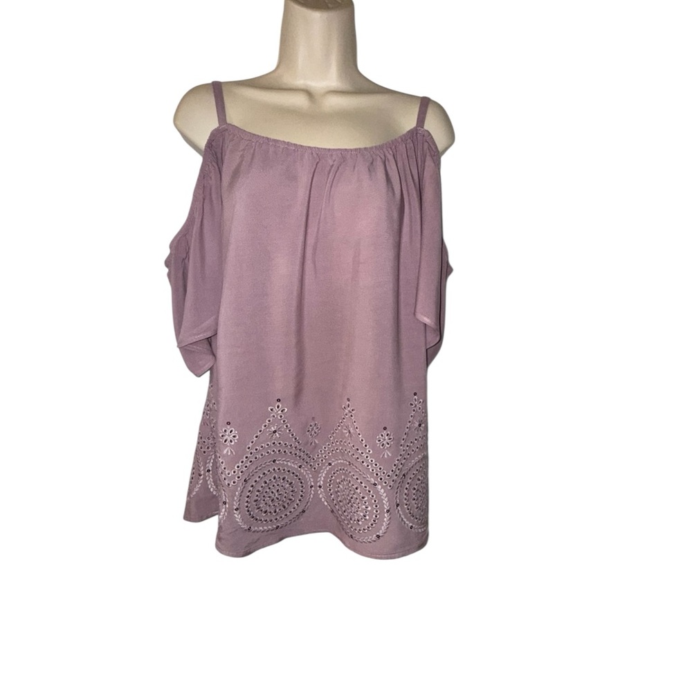 Torrid Women's Mauve Cold-Shoulder Top Size 1 with Eyelet detail
